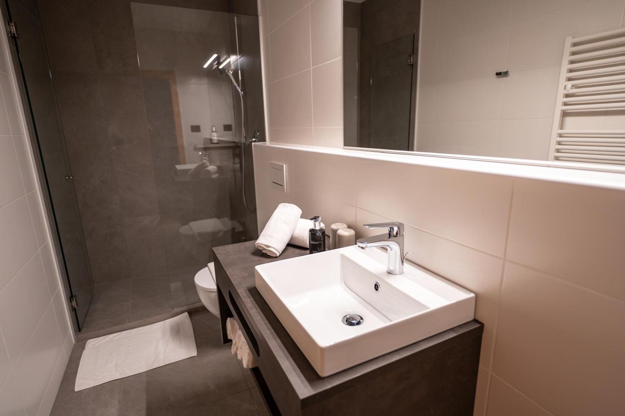 Self Service Hotel Schnalser Hof Naturns Pokoj fotografie
