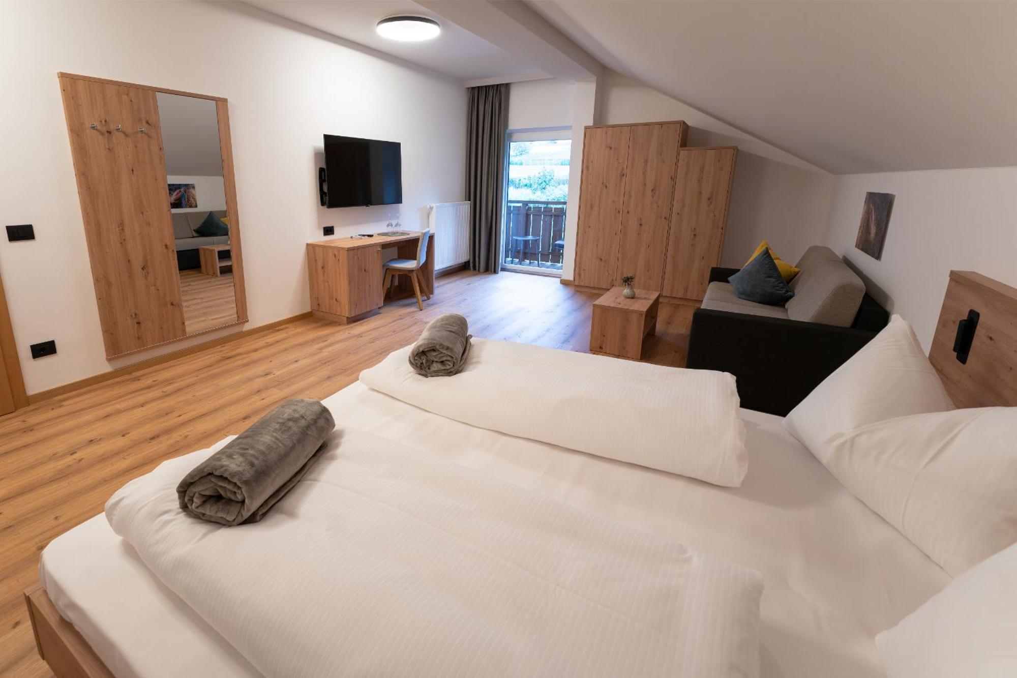 Self Service Hotel Schnalser Hof Naturns Pokoj fotografie